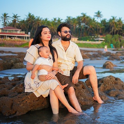 parent-and-baby-photoshoot-goa