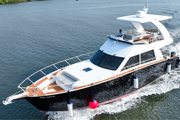 private-luxury-yacht